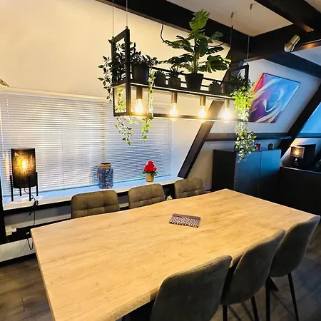 Edice Met Zwembad En Restaurant In - Honden Toegelaten Vakantiehuis